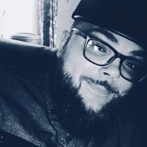 Meet your Posher, Casey